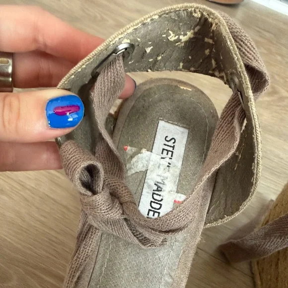 Steve Madden Embellished Espadrille Wedges Size 9 - Picture 6 of 7